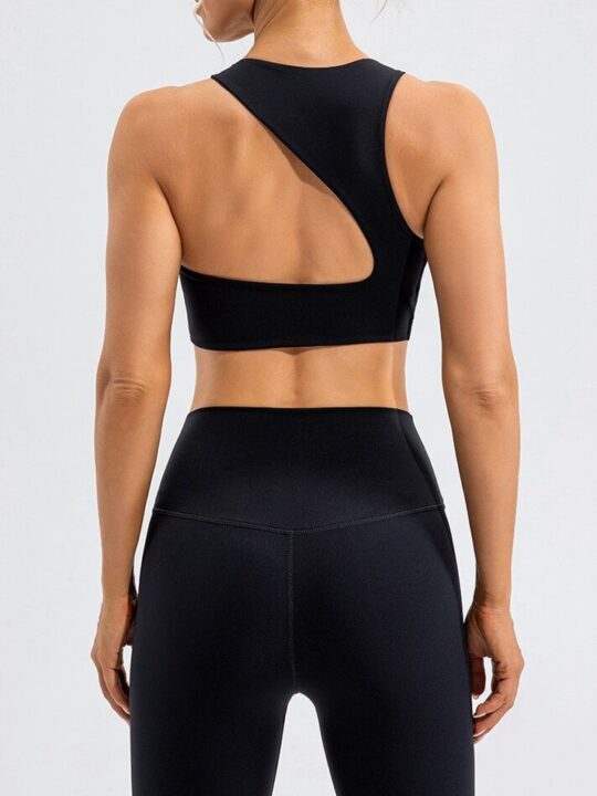 Soothe Your Soul with Our Compressed Fit Asymmetrical Back Yoga Set - Vinyasa Essentia Core for a Relaxing & Rejuvenating Workout Experience!