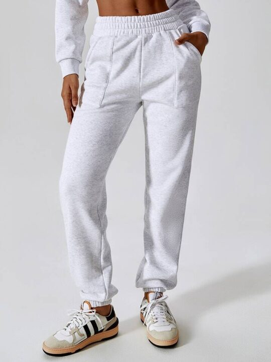 Unlock Your Freedom: Relaxed-Fit Athletic Pants with Handy Pockets