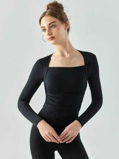 Sensual Square-Neck Long-Sleeved Yoga Crop Top - Perfect for Your Next Workout!