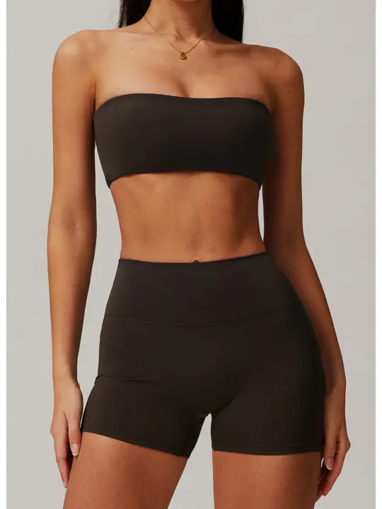 Unleash Your Inner Goddess with our Sensual and Versatile Fitness Bra - Perfect for Yoga, Workouts, and Intimate Moments! Enhance Your Bust with our Strapless Bustier Bandeau, Wrapped in Comfort and Style.