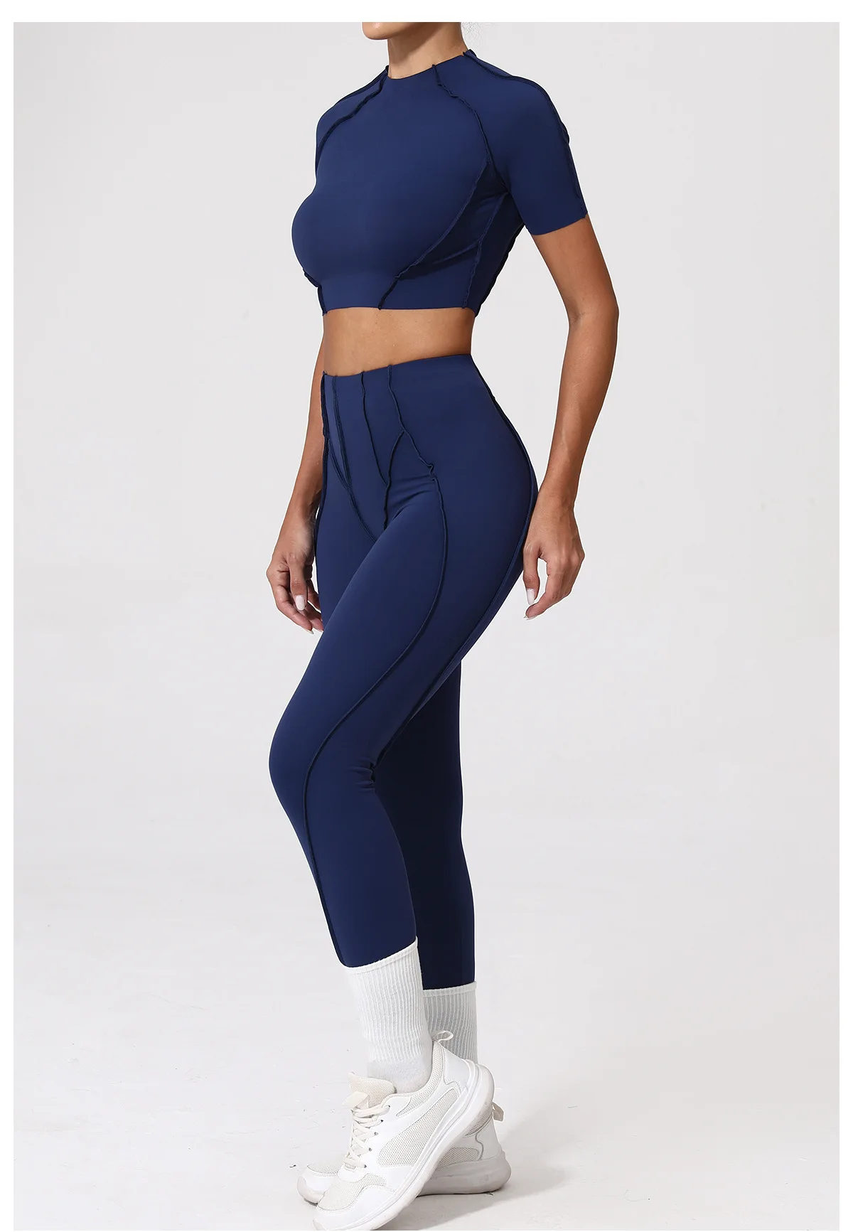 Enhance Your Workout Routine with Our Versatile Womens Fitness Suit: Yoga Sets, Tracksuit, and Sportswear Combo for a Chic and Comfortable Gym Look