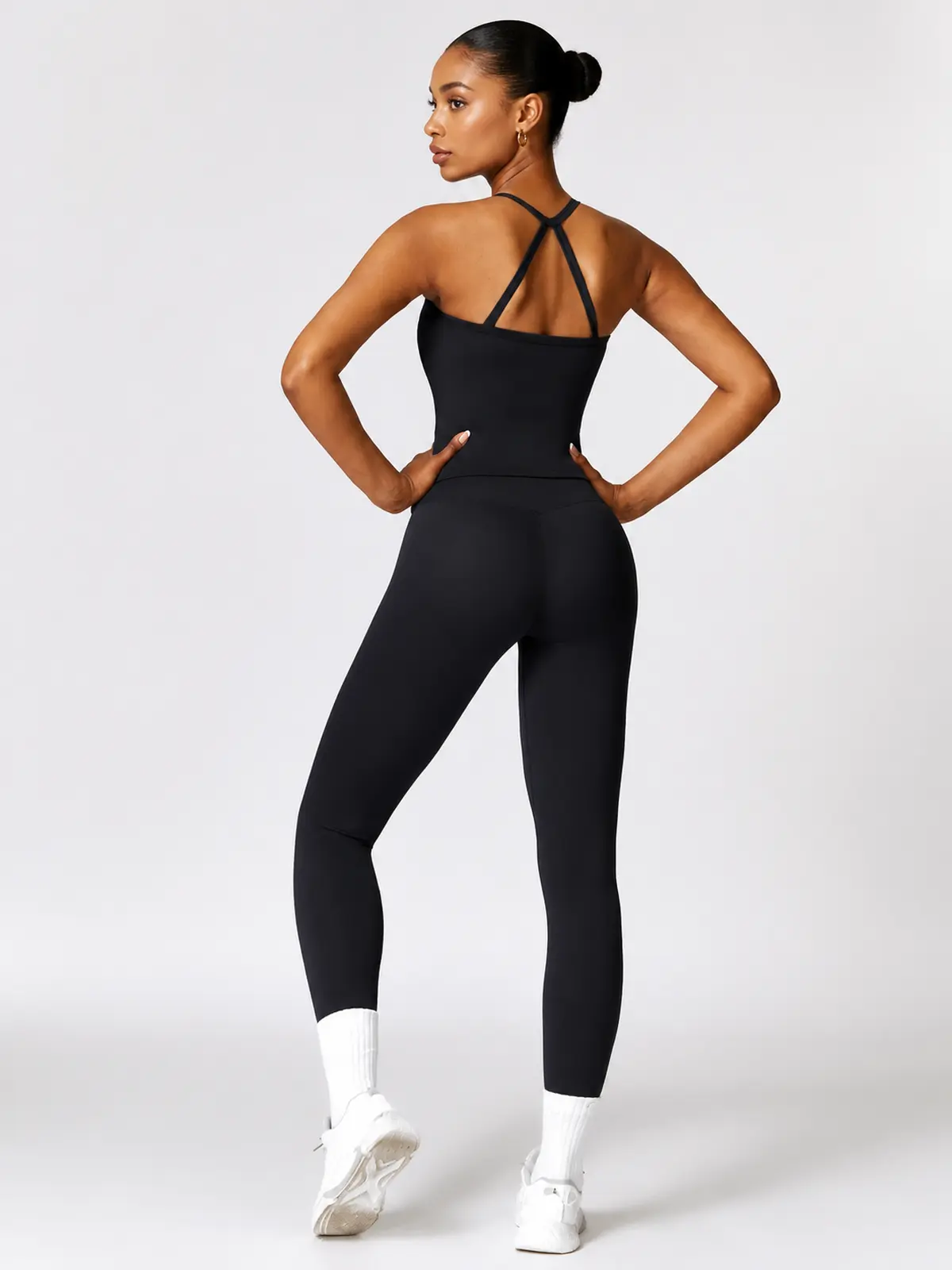 Aubade Field Halter Sports Bra and Full-Length Leggings Set — black — general — authoritative variation match