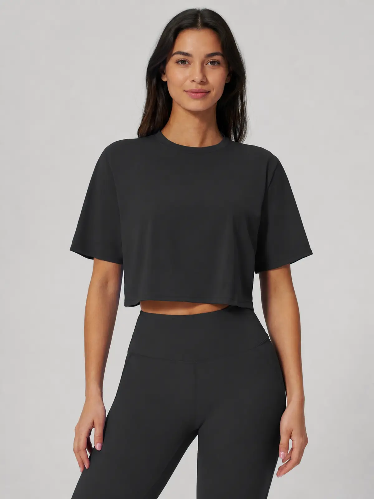 Daylily Note Cropped Short-Sleeve Crew-Neck Yoga T-Shirt — black — general — authoritative variation match