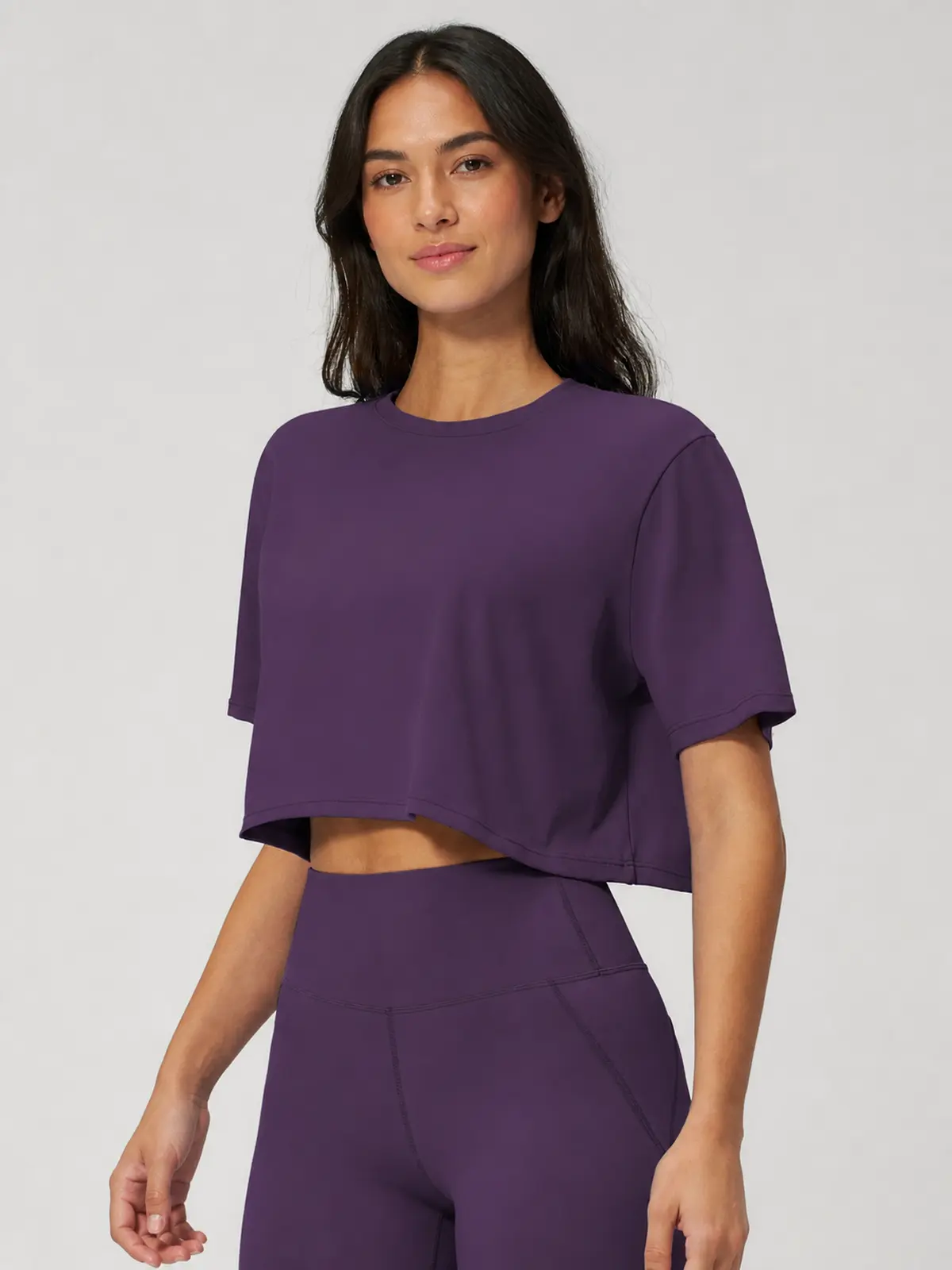 Daylily Note Cropped Short-Sleeve Crew-Neck Yoga T-Shirt — dark purple — crop-top — authoritative variation match
