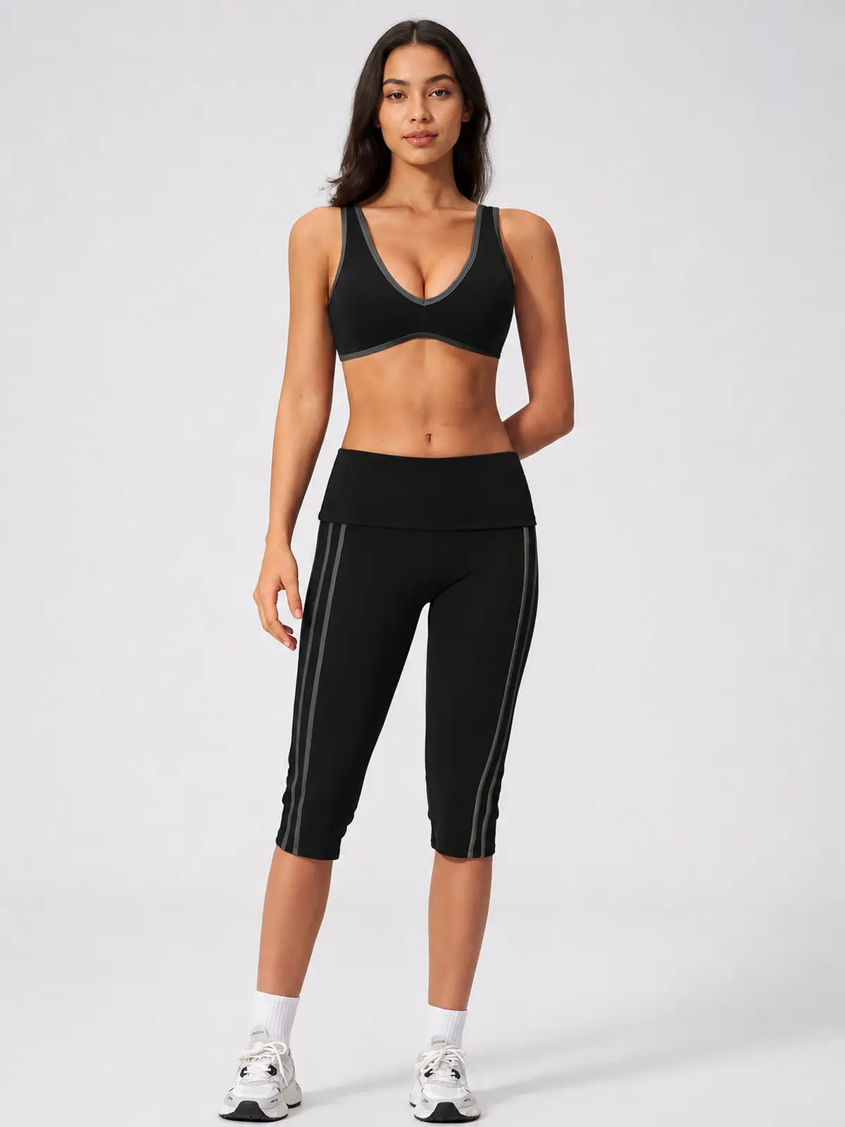 Meadow Gleam Contrast-Trim Sports Bra and Capri Leggings Set — black — general — authoritative variation image
