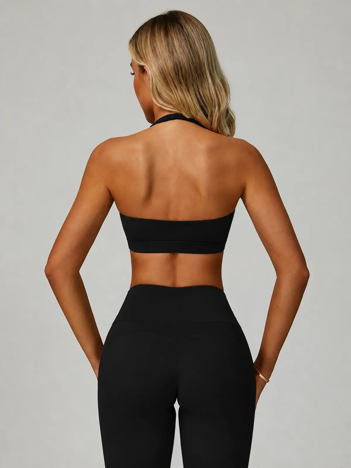 Still Arc Square-Neck Sports Bra — black — top-leggings-set — authoritative variation match