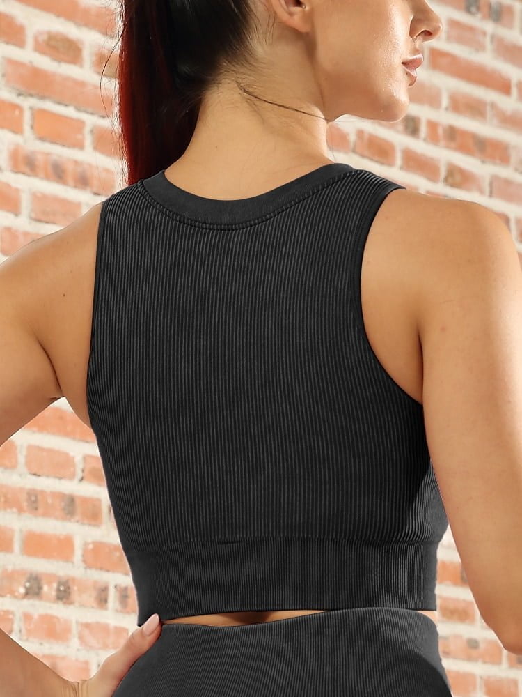 Experience the Comfort of Nature in this Cottagecore Screw Thread Knit Yoga Crop Top – Perfect for Relaxing Outdoors!