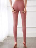 Flow in Harmony with Stirrup Yoga Leggings - Experience the Elegant Movement of Comfort & Style