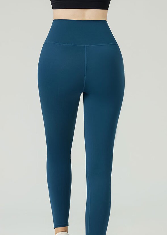 Sensual Mindful Elegance Back Pocket Yoga Pants - Flattering Fit & Comfort for Yoga & Beyond