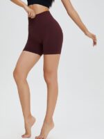 Stylish Harmony Scrunch-Back Yoga Shorts - Perfect for Flattering your Figure!