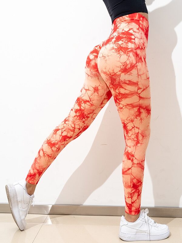 Tie-Dye Radiance! Get Ready to Scrunch Up in These Colorful Fitness Leggings!