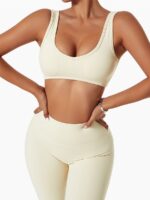 Hot Yoga Outfit | Mindful Elegance | High Waist Leggings & Sports Bra | Stylish & Comfortable | Perfect for Yoga & Workouts | Stretchy & Breathable | Designed for All-Day Comfort