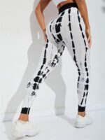 Oh-So-Chic Symmetrical Tie-Dye Yoga Leggings - Blast Your Way to Sexy Style!