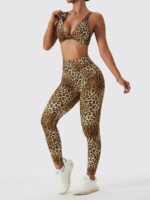Wildly Stylish Leopard Flow Yoga Leggings Set - Unleash Your Inner Feline!
