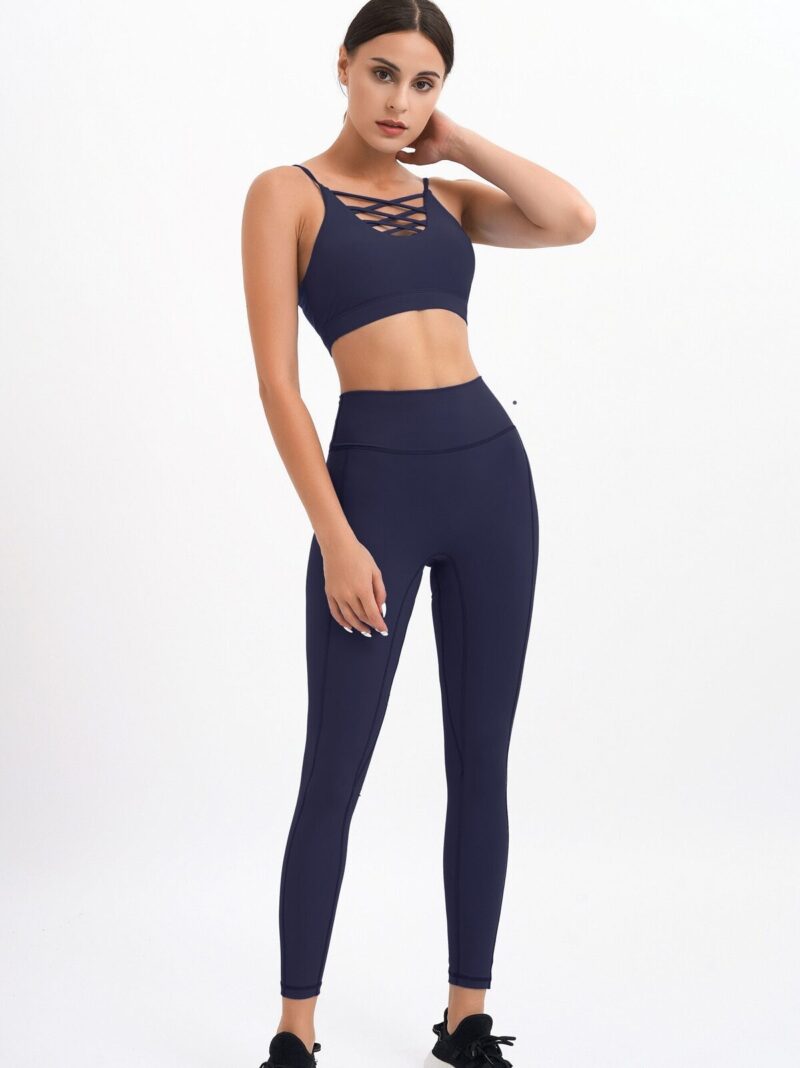 Discover a Beautiful Balance in this Stylish Scrunch Butt High Waisted 2-Piece Yoga Set! Perfect for Working Out, Relaxing, or Just Lounging Around!