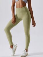 Hot Ribbed High Waisted Scrunch Booty Yoga Pants for Women - Squat-Proof and Curve-Enhancing!