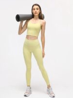 Comfy & Chic: Thin-Strap Backless Yoga Tank Top with Padded Support