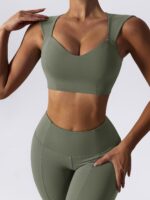 Flaunt Your Curves in This 2-Piece Yoga Set - Sexy Elegance Flared Wide Leg Cut & High Support Fitness Top