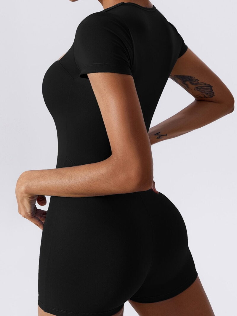 Slim-Fitting Short-Sleeve Yoga Jumpsuit - Sexy, Stylish, and Sophisticated!