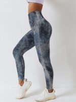 Be Ready to Turn Heads in these Stylish High-Waisted Seamless Tie-Dye Scrunch Butt Leggings!