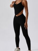 Experience Optimal Comfort & Style with this Adjustable Halter Neck Sports Bra & V-Shaped High Waist Leggings Set - Perfect for Working Out & Everyday Wear!