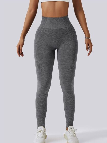 Experience the Luxury of Ultra-Fit High-Waisted Scrunch Butt-Lift Leggings: A Sexy, Slimming Look for All Body Types.