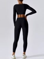 Fashion-Forward Scrunched Top Long Sleeve & V-Waisted Sports Leggings Set - Perfect for Working Out!