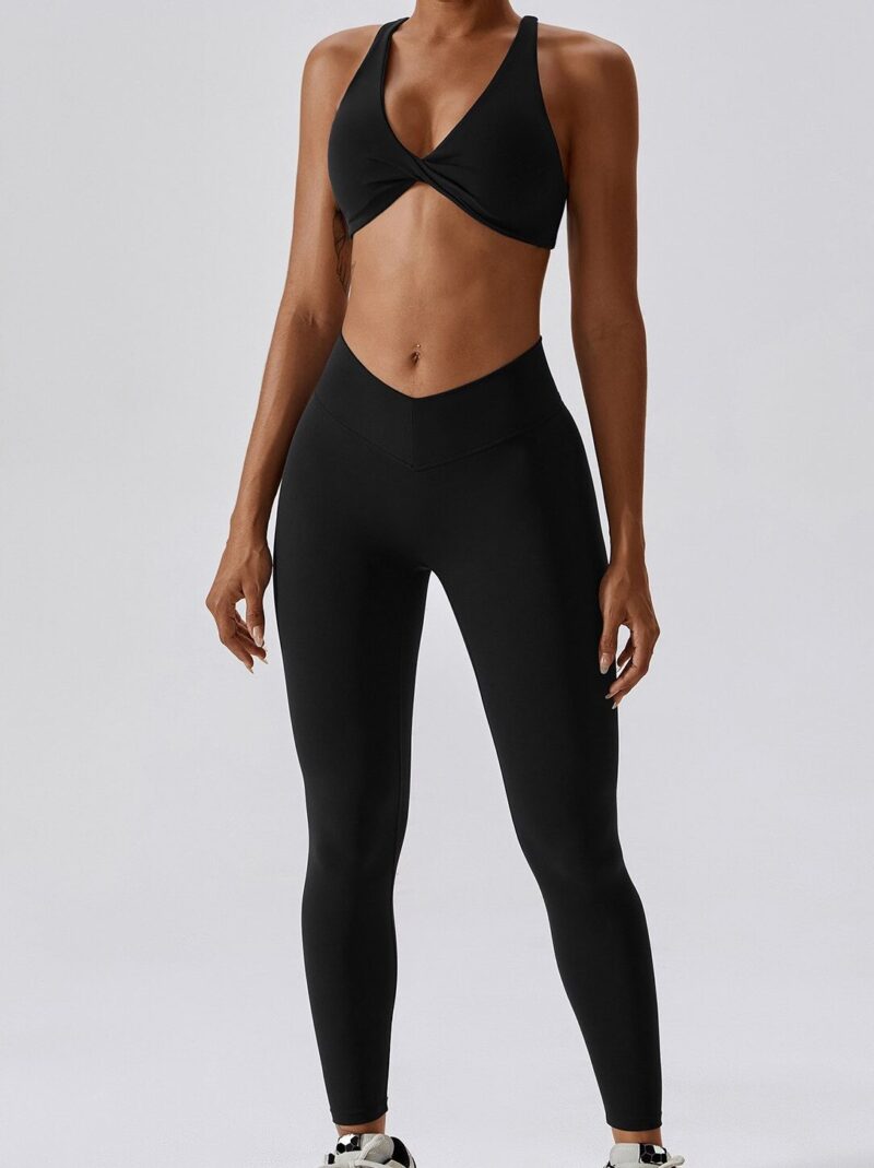Gym-Ready Criss-Cross Twist Front Sports Bra & V-Waist Scrunchy Booty-Boosting Leggings Set - Perfect for Yoga & Workouts!