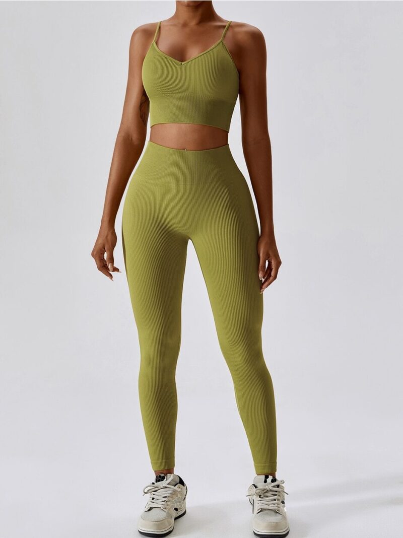 Hot Twist: Get Ready to Sweat in this Seamless Ribbed Sports Bra & High-Waisted Shorts Set

Keywords: Seamless, Ribbed, Sports Bra, High-Waisted, Sh