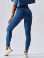 Luxurious High-Rise Scrunch-Back Leggings with Convenient Pockets