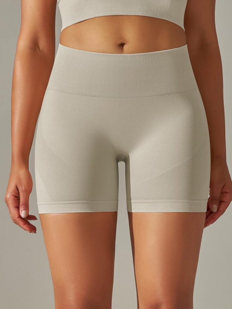 Luxurious Seamless High Waisted Yoga Shorts - Perfect for Finding Your Zen and Achieving Balance