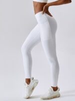 Luxuriously Soft High-Waisted Scrunch-Butt Leggings with Practical Pockets for a Flattering Fit