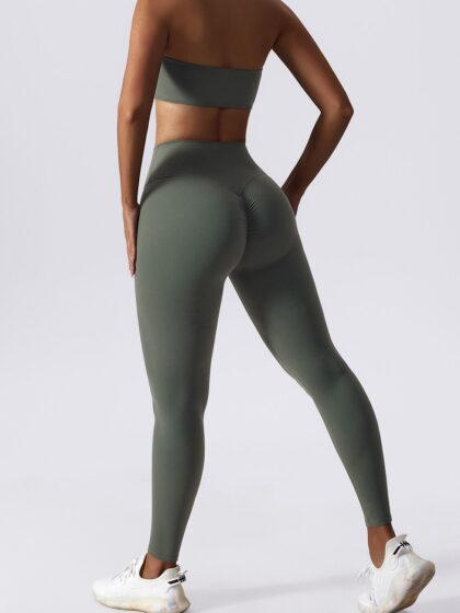 Sensuous Strapless Sports Bra & Push Up Elastic High-Waist Leggings Set - Flaunt Your Curves with Confidence!