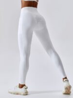 Sexy High-Waisted Scrunch-Butt Leggings with Pockets - Bootylicious Style for a Flattering Fit!