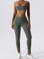 Sizzling Strapless Sports Bra & Push Up Elastic High-Waist Leggings Set - Perfect for Working Out & Lounging in Style!