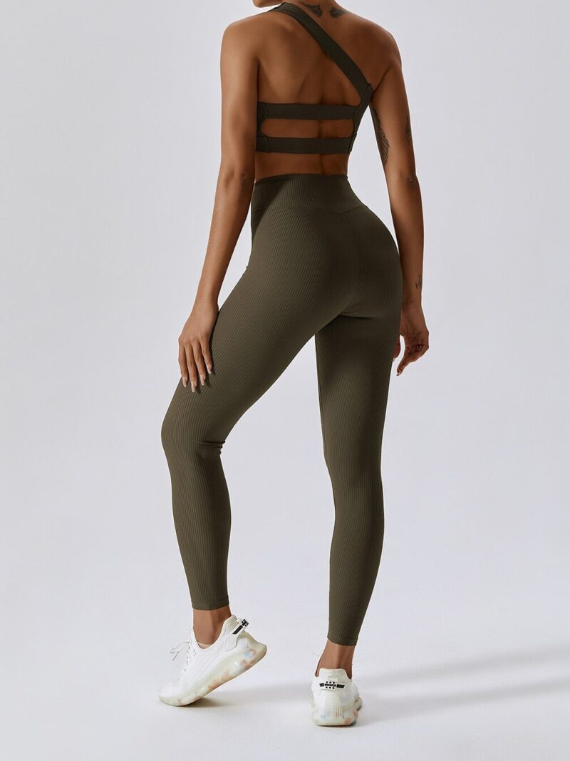 Sporty & Stylish Womens Set: Ribbed One-Shoulder Sports Bra & Elastic V-Waist Leggings - Perfect for Working Out & Lounging!