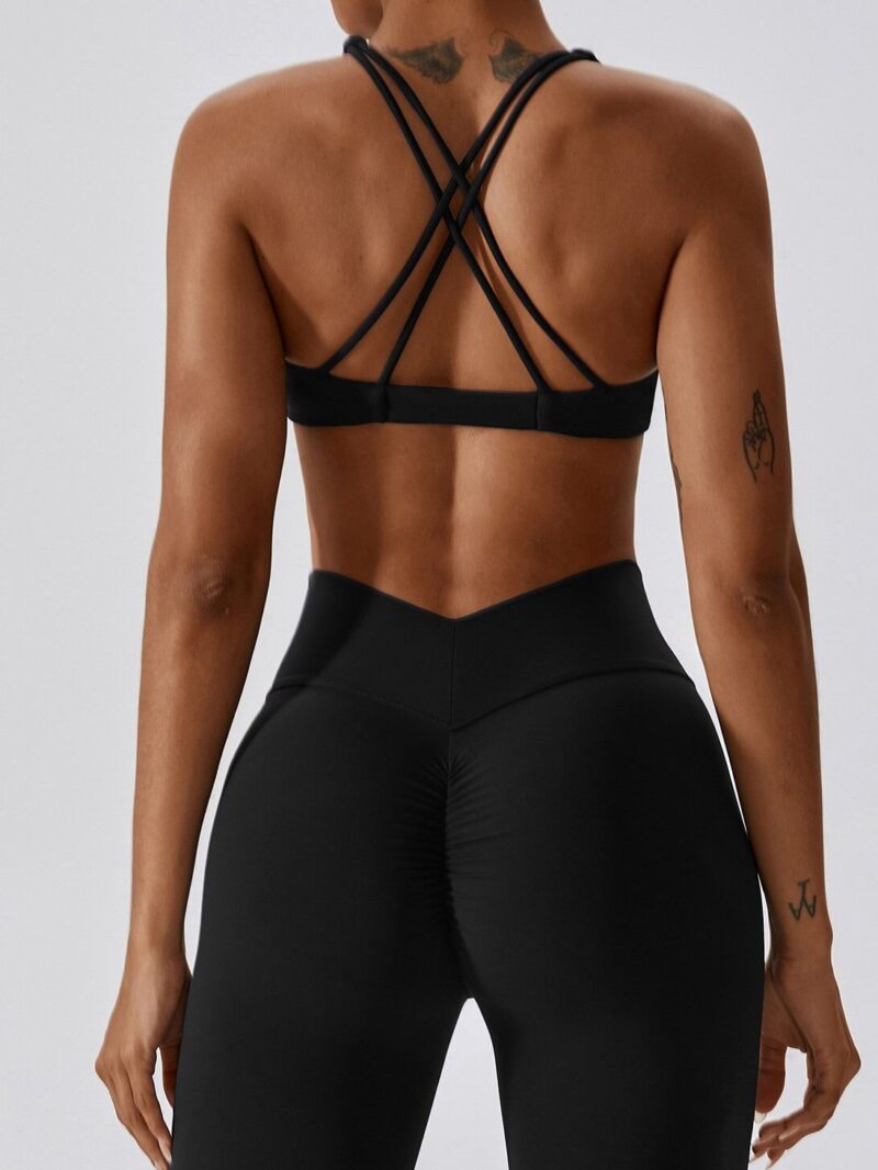 The Perfect Fitness Combo: Criss-Cross Twist Front Sports Bra & V-Waist Scrunch Butt Leggings Set - Show Off Your Curves & Get Ready to Sweat!