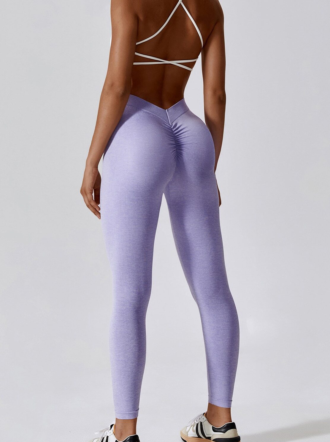 Ribbed V-Waist Wide-Leg Leggings with a Scrunched Butt Detail • Value Yoga
