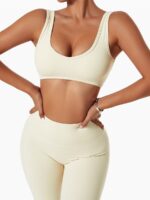 Luxury Womens High-Waisted Seamless Leggings & Comfortably Padded Sports Bra Set - Perfectly Contoured for Maximum Performance & Style!