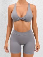 Backless & Bootylicious: Get Ready for the Gym with this 2-Piece Set!