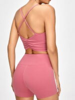 Fashion-Forward Scrunch-Top Cross-Back Athletic Bra with Supportive Design