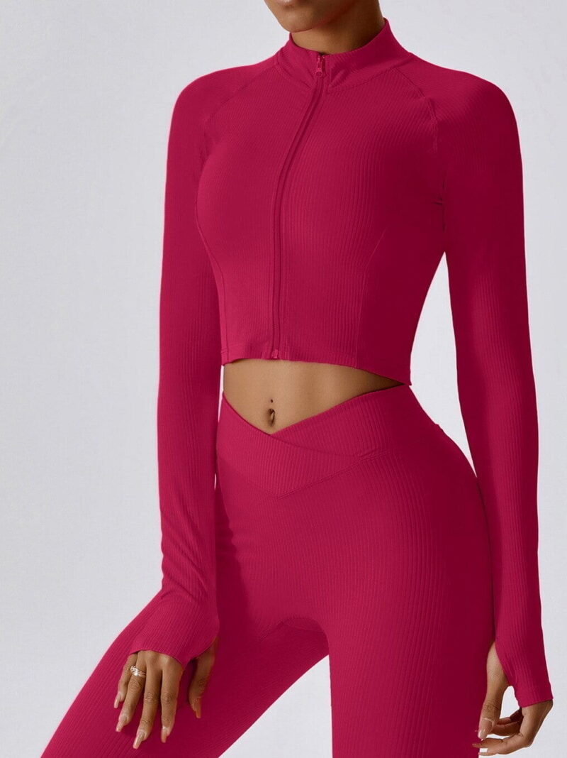 Flexible Zip-Up Ribbed Yoga Jacket with Thumbholes - Comfort and Style for Your Workout!