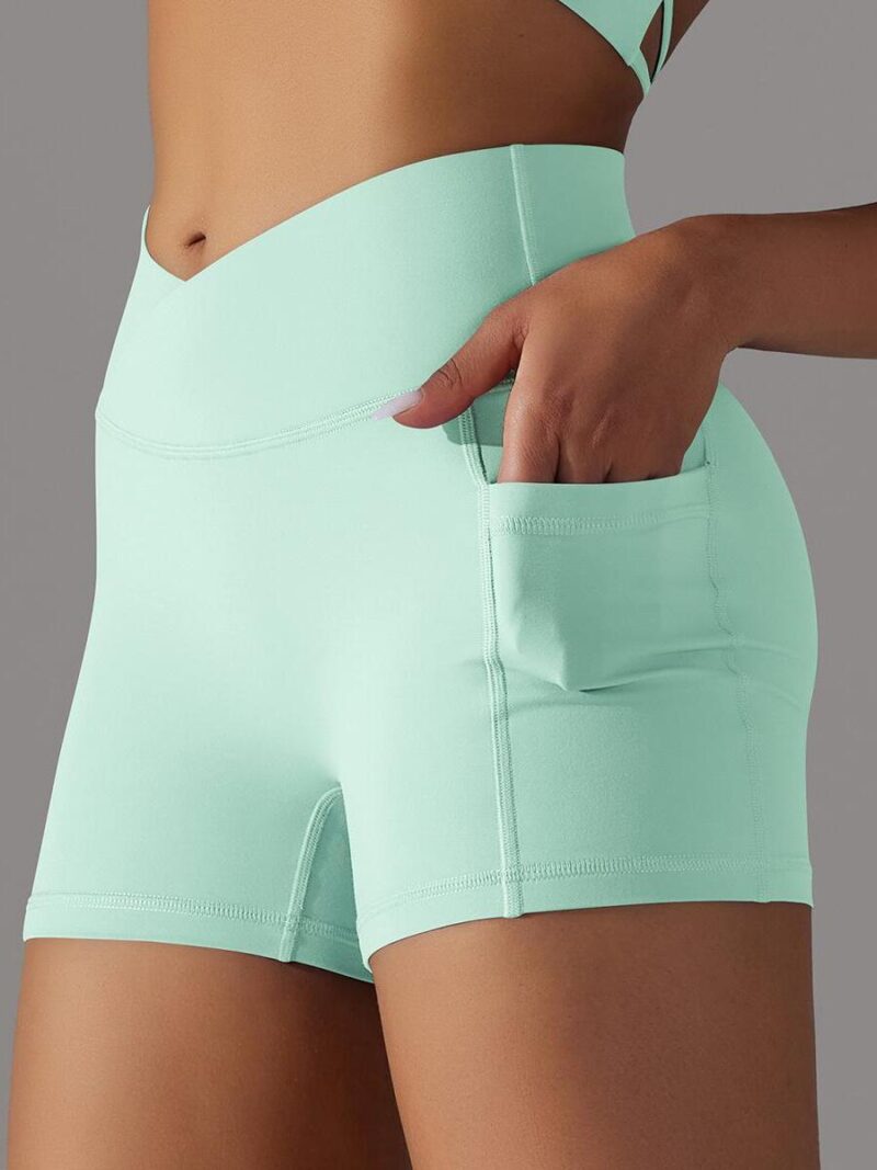 Ladies Summer Pocket High-Waisted Scrunch Booty Shorts - Enhance Your Curves!