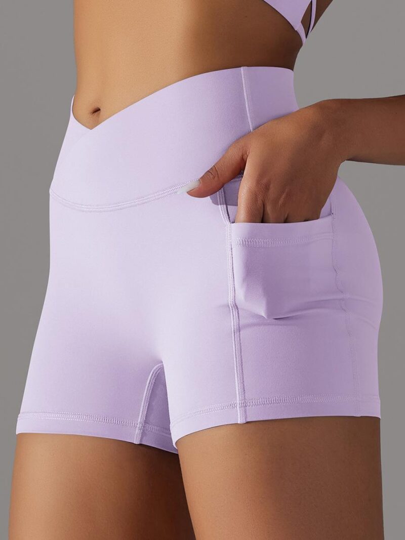 Look Sexy in Our Summer High-Waist Scrunch Butt Shorts with Pockets!