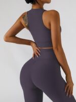 Sensual Ribbed Cut-Out Zipper Sports Bra & V-Waist Leggings Set - Feel Sexy & Look Fabulous While You Work Out!