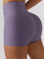 Sexy Ribbed Elastic V-Waist Gym Shorts for Women - Show Off Your Figure!