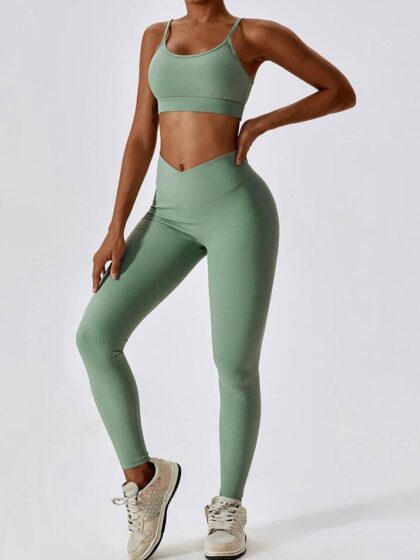 2-Pack of Ribbed Backless Athletic Bras & V-Waisted Scrunchy Booty Leggings - Perfect for Yoga, Running, or Gym Workouts!