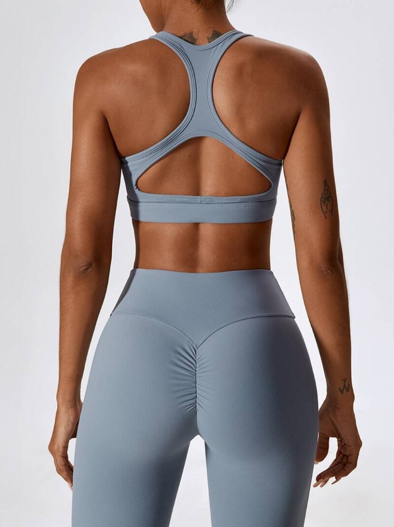 Absolute Fitness Delight - Square Neck Sports Bra & High Waist Scrunch Butt Leggings Set - Perfect for Working Out & Feeling Sexy!