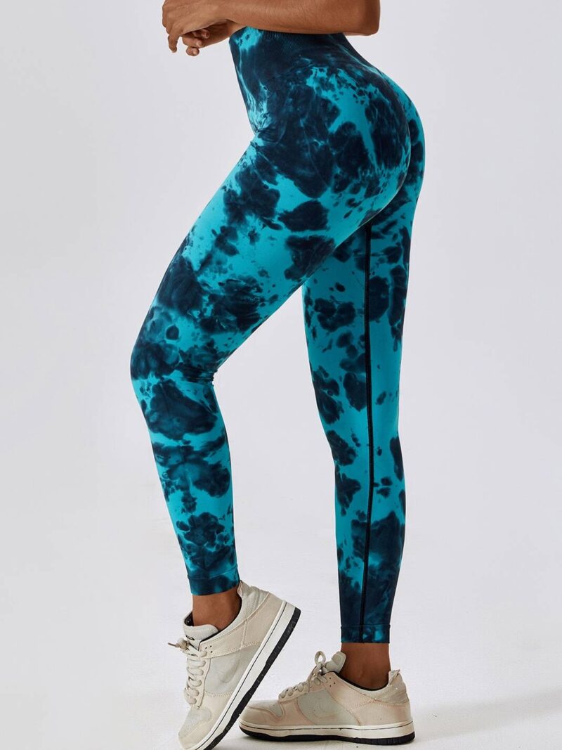 Be Bold: Tie-Dye High-Waisted Scrunch-Butt Leggings for a Standout Look!