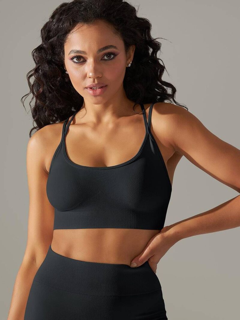 Boost Your Workouts in Style! Strappy-Back Push-Up Yoga Bra: Get Ready to Feel the Burn!